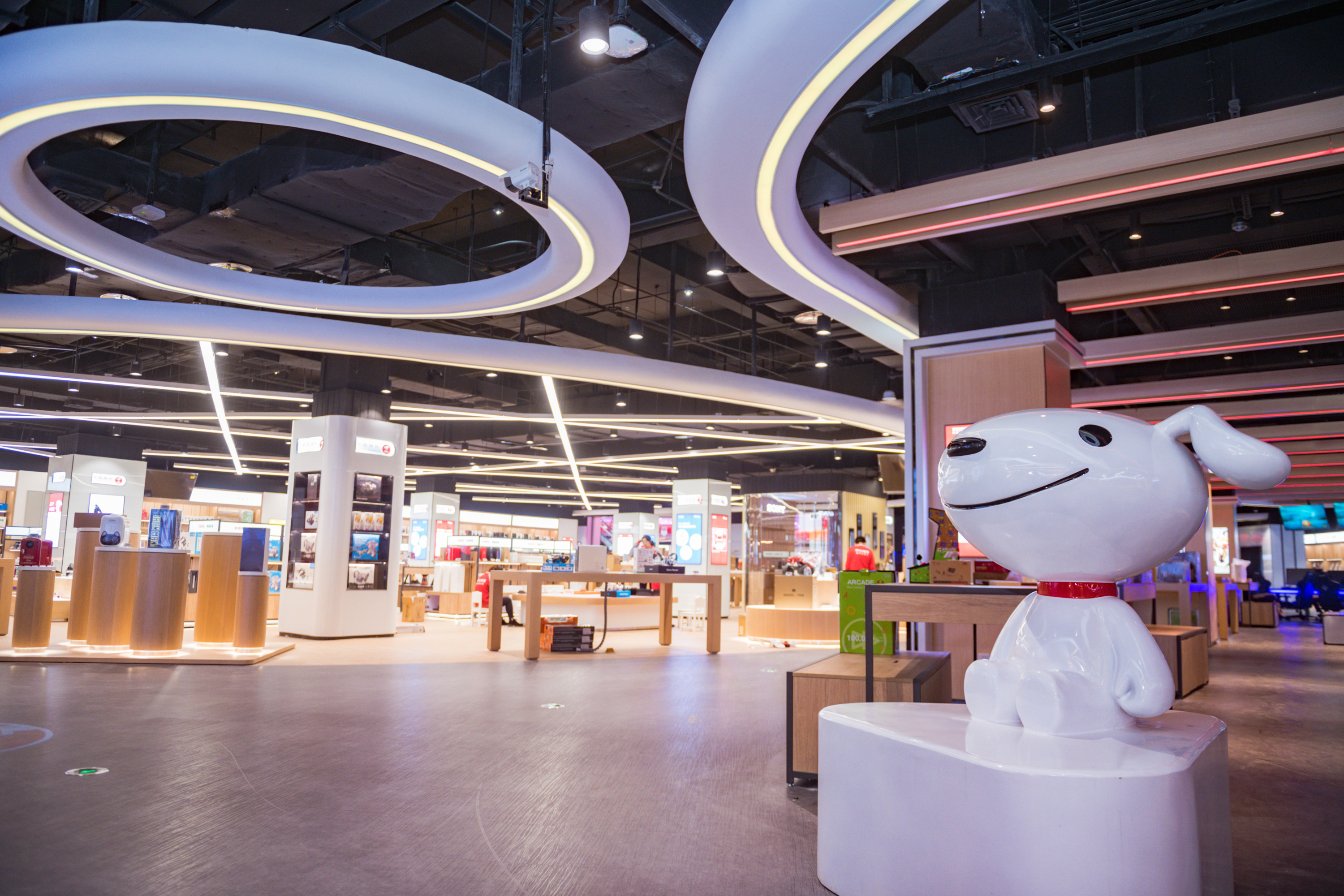 JD's offline retail format illustrates the group's omnichannel reach